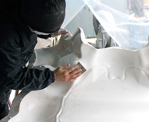 サンドペーパーで仕上げます